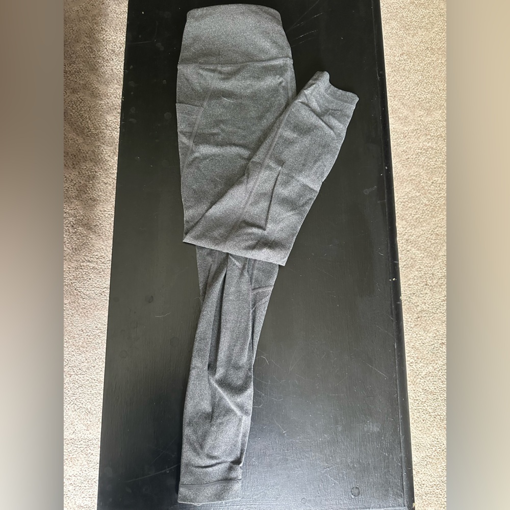 Members mark leggings